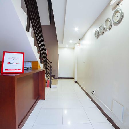 Reddoorz Near Angeles University Foundation Экстерьер фото